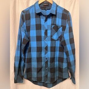 Carbon’s Classic Fit Men’s Button Down Plaid Shirt